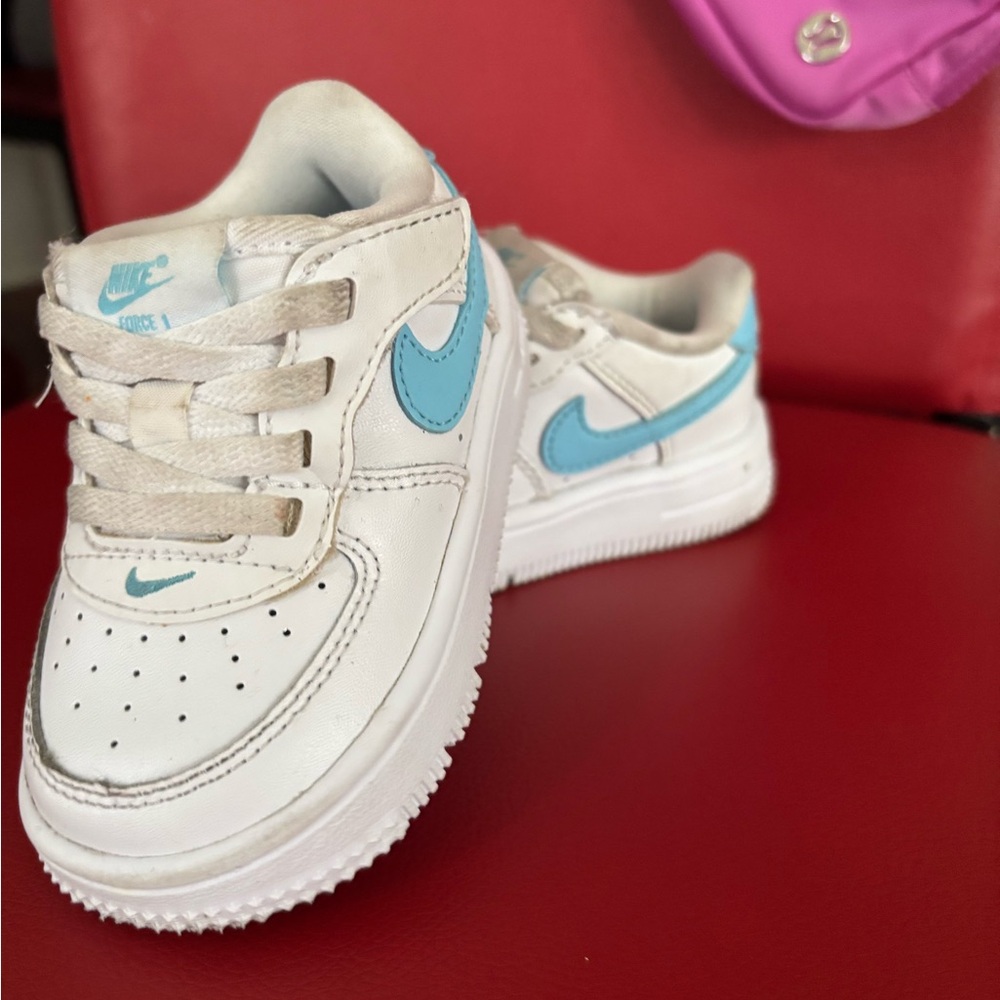 Nike Kids White and Light Blue Sneakers